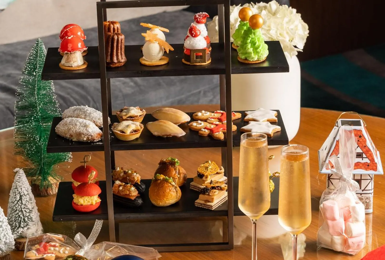 Hotel Sofitel Dubai Downtown 5*,