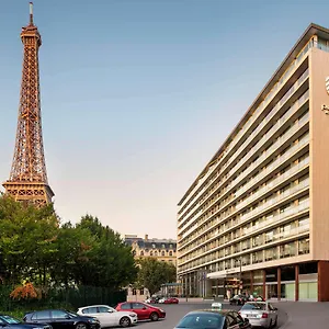 Отель Pullman Tour Eiffel